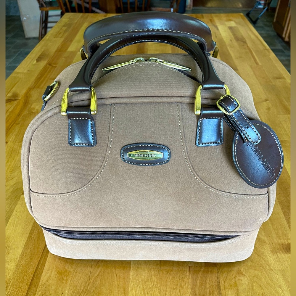 Pierre Cardin Cosmetic travel bag